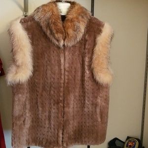Taupe Dyed Sheared Beaver w / Crystal Fox Vest